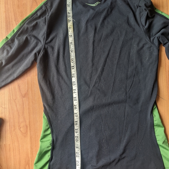 Saucony Jogging Shirt - Picture 5 of 7